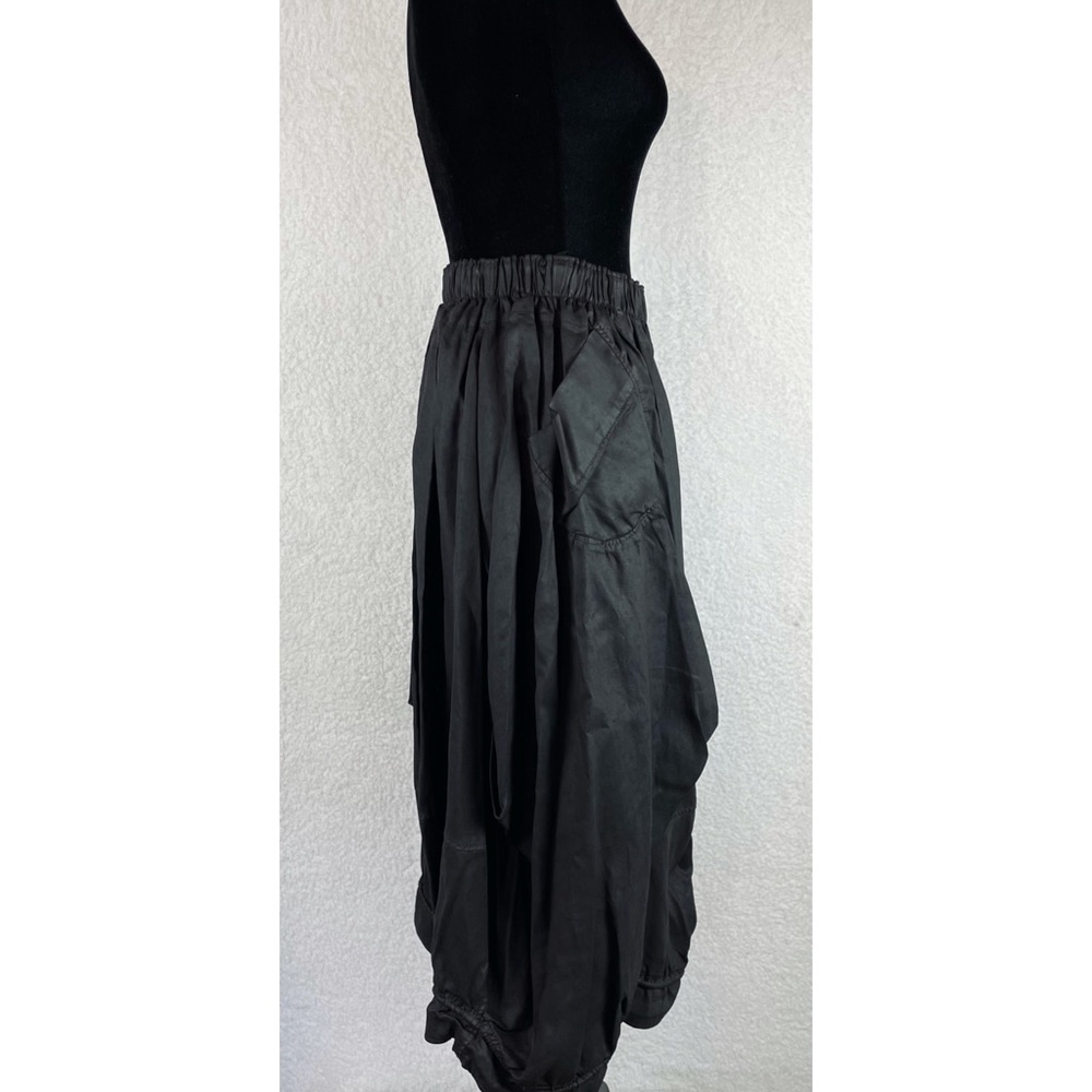 NELLY • Black High-Waisted Midi Skirt, M - Picture 4 of 16